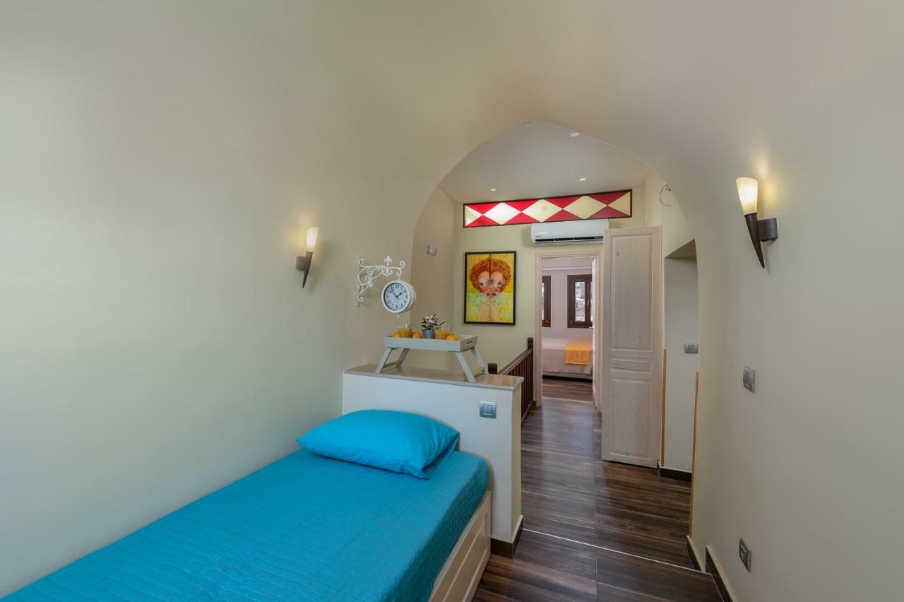 Bibliotheque Apartment Rhodes City Bagian luar foto