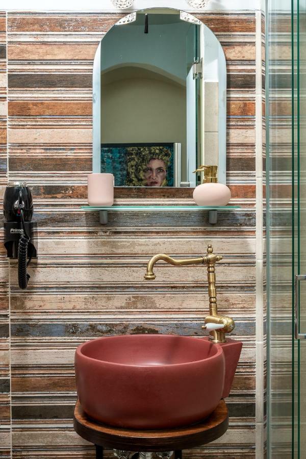 Bibliotheque Apartment Rhodes City Bagian luar foto