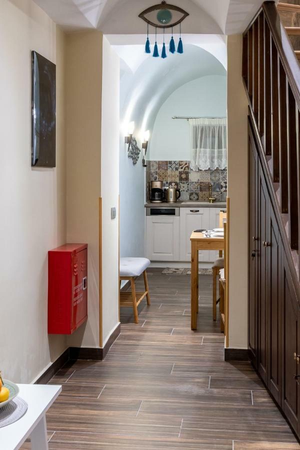 Bibliotheque Apartment Rhodes City Bagian luar foto