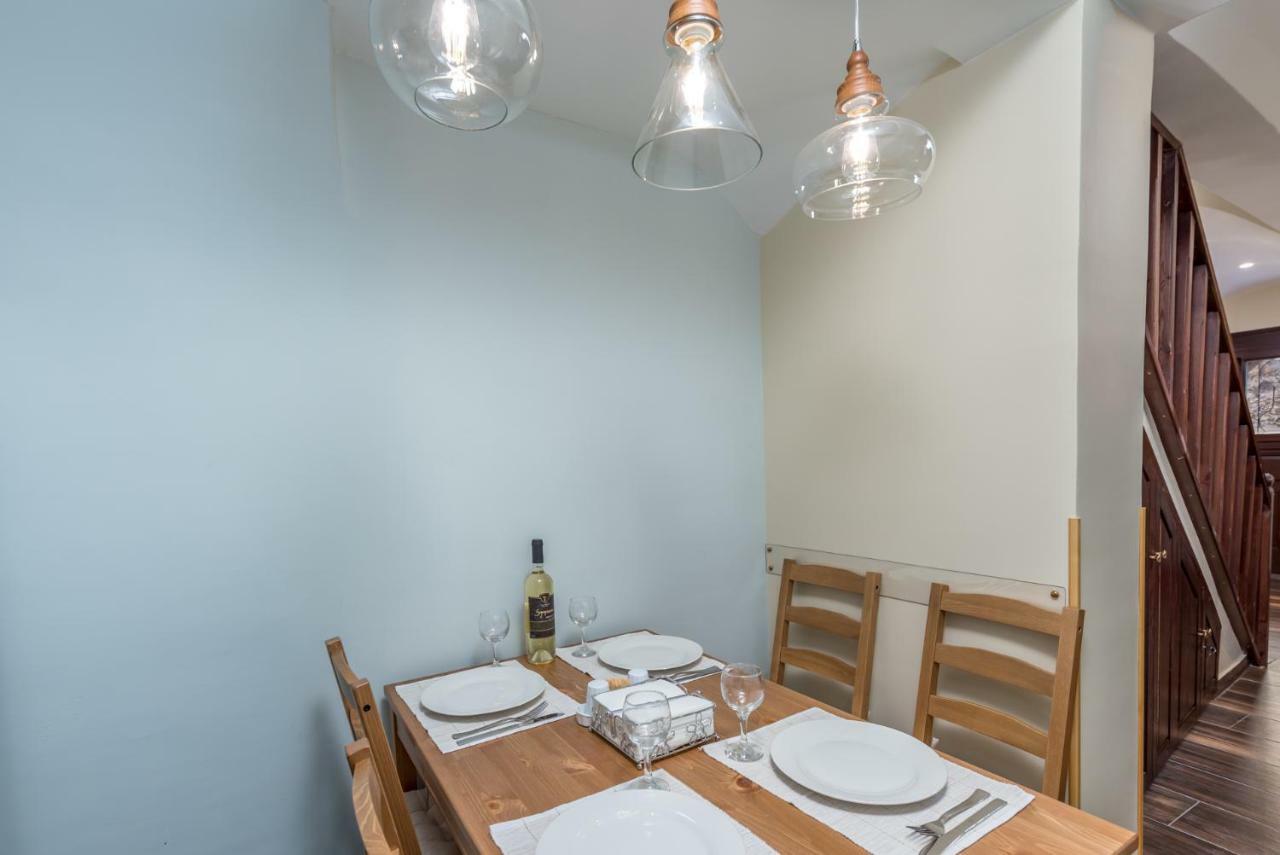 Bibliotheque Apartment Rhodes City Bagian luar foto