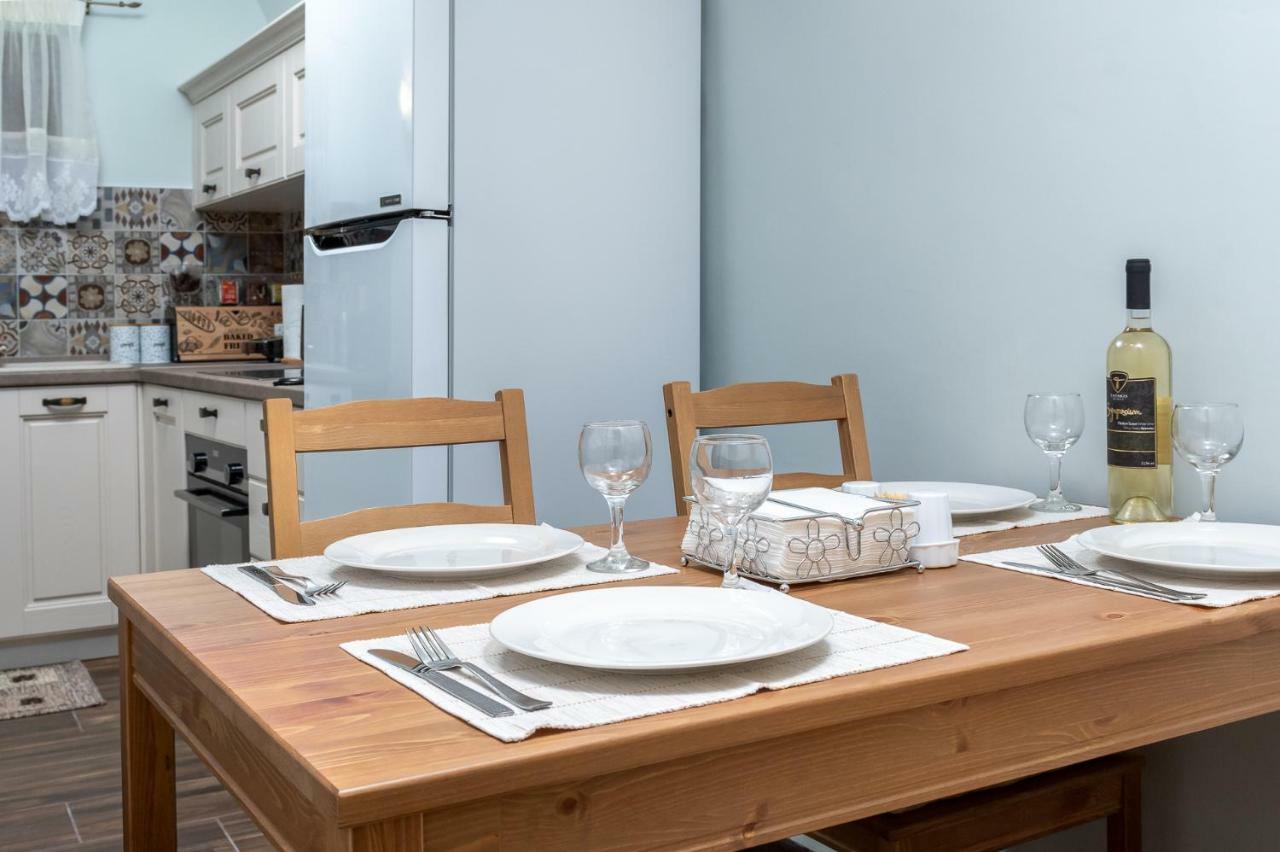 Bibliotheque Apartment Rhodes City Bagian luar foto