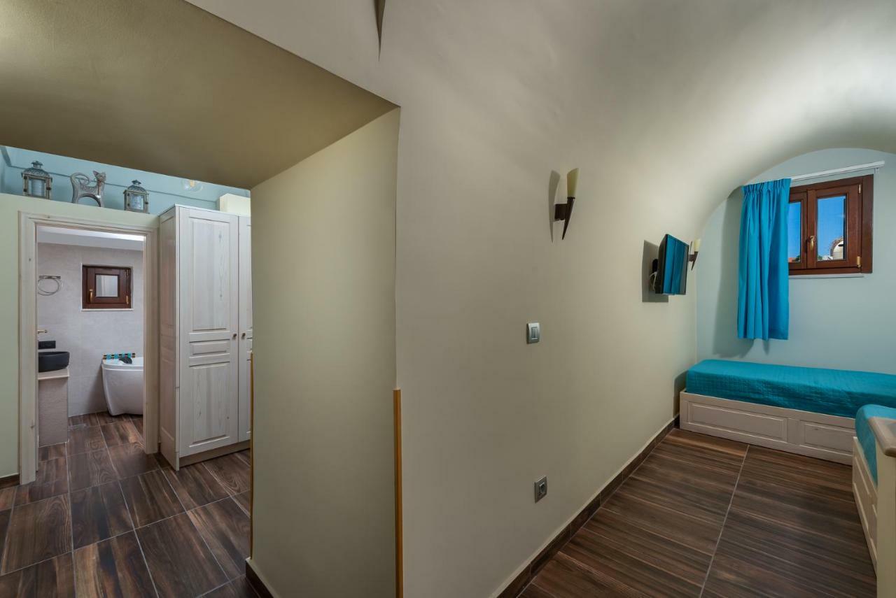 Bibliotheque Apartment Rhodes City Bagian luar foto